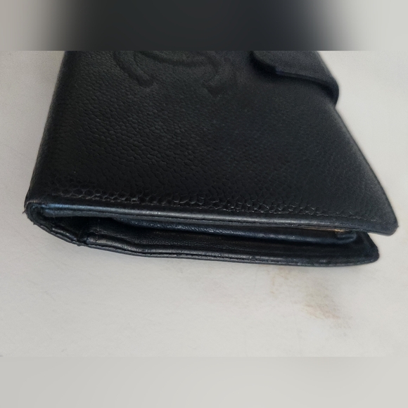 Chanel Black Caviar Continental Wallet With Kiss Lock Coin Purse. - Picture 11 of 14